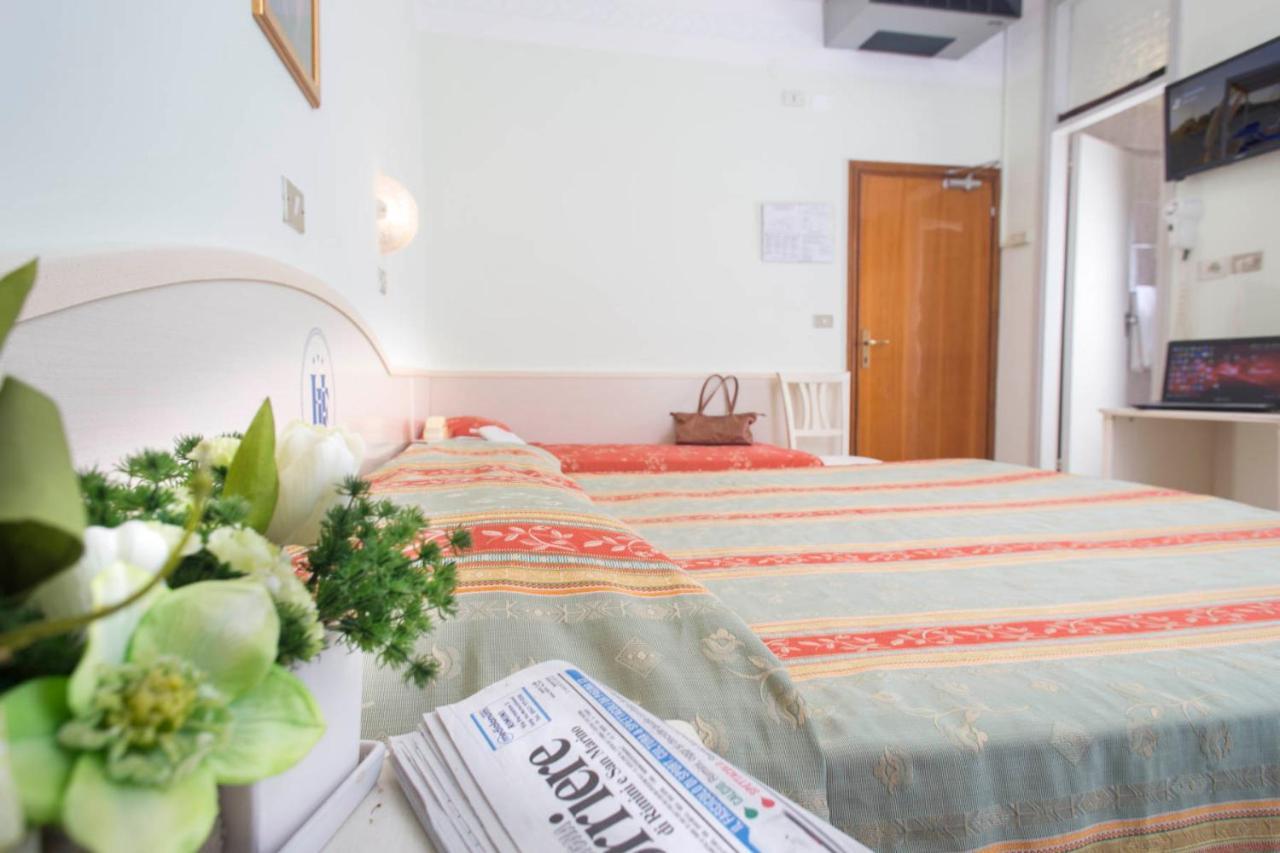 Hotel Franca Белларія-Іджеа-Марина Екстер'єр фото